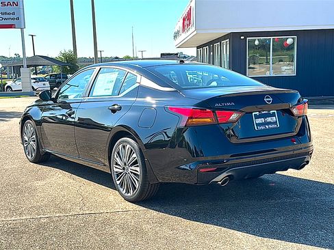 New 2026 Nissan Altima 2.5 SV w/ SV Premium Package FWD image 6