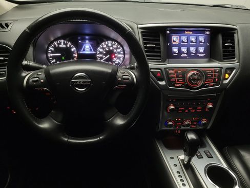 Used 2019 Nissan Pathfinder SL w/ Cargo Package FWD image 22