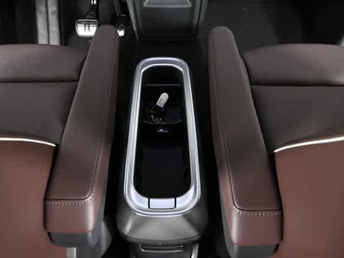 New 2025 Volkswagen ID. Buzz Pro S RWD image 20