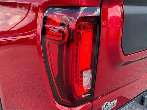 Used 2023 GMC Sierra 1500 AT4X w/ AT4X AEV Edition AWD/4WD image 31