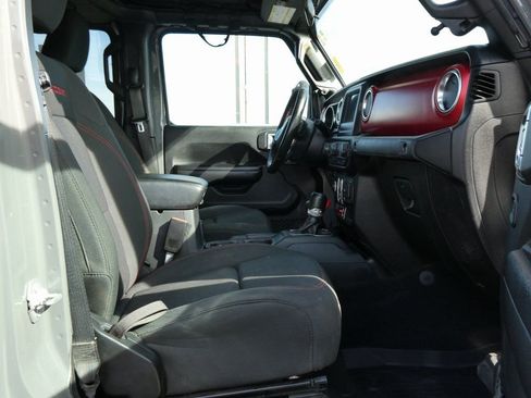 Used 2021 Jeep Gladiator Rubicon w/ Trailer Tow Package image 15