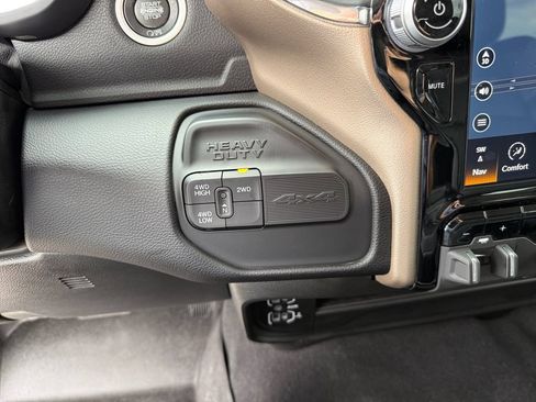 Used 2024 RAM 2500 Laramie w/ Safety Group AWD/4WD image 21