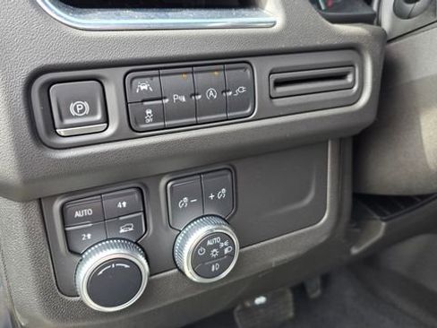 Used 2021 GMC Yukon XL SLT image 20