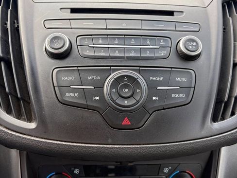 Used 2017 Ford C-MAX SE image 10