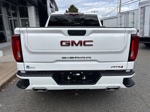 Used 2021 GMC Sierra 1500 AT4 w/ AT4 Value Package image 4