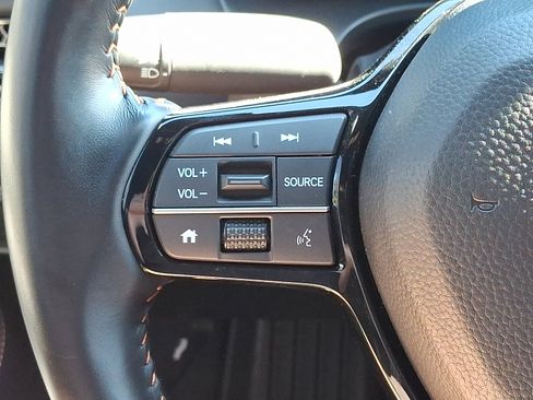 Certified 2025 Honda HR-V Sport image 20