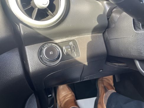 Used 2019 Chevrolet Sonic LT w/ Convenience Package image 21