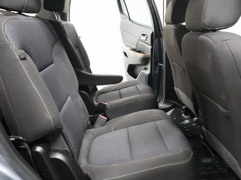 Used 2021 GMC Acadia SLE w/ Driver Convenience Package image 32