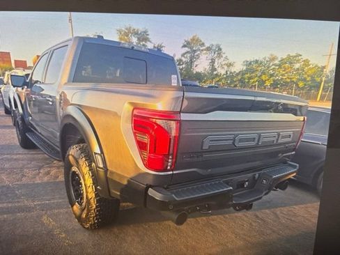 Used 2025 Ford F150 Raptor AWD/4WD image 3