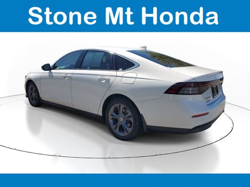 Used 2024 Honda Accord EX image 4