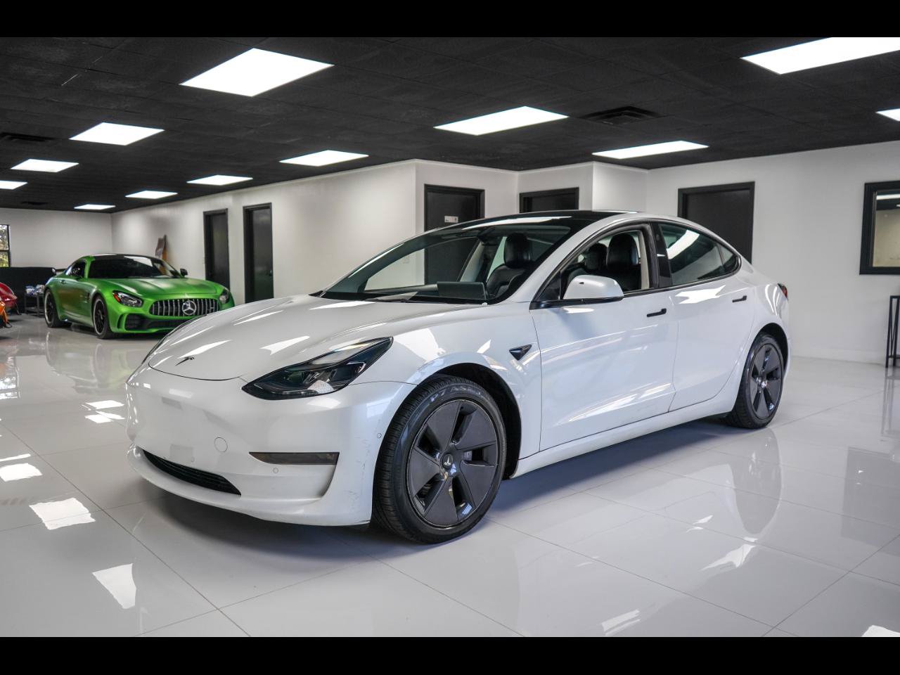 Used 2022 Tesla Model 3 Long Range AWD/4WD image 1