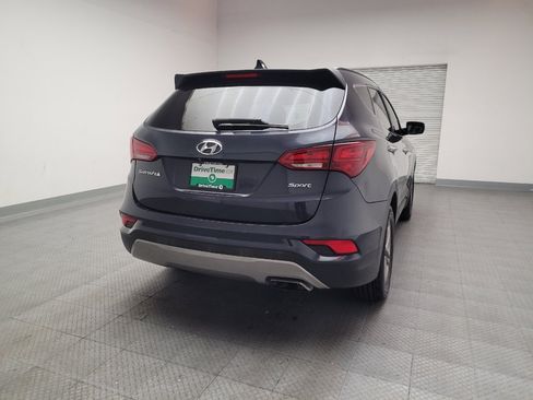 Used 2017 Hyundai Santa Fe Sport image 7