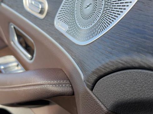 Used 2020 Mercedes-Benz GLS 450 4MATIC image 21