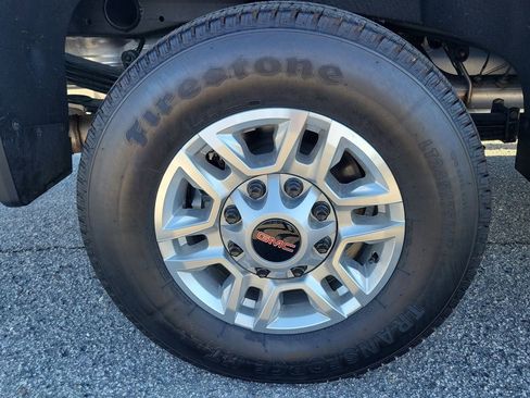 New 2026 GMC Sierra 2500 SLE w/ SLE Value Package; AWD/4WD image 9