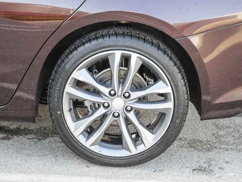 Used 2021 Chevrolet Malibu LT image 10