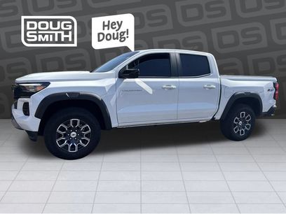 Used 2024 Chevrolet Colorado Z71 w/ Z71 Convenience Package 2