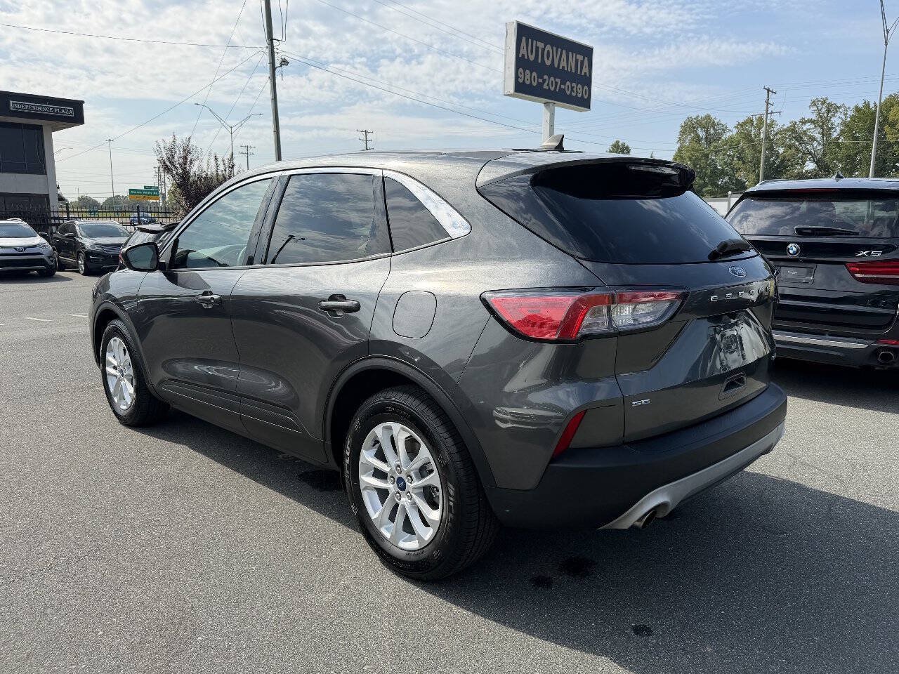 Used 2020 Ford Escape SE FWD image 6