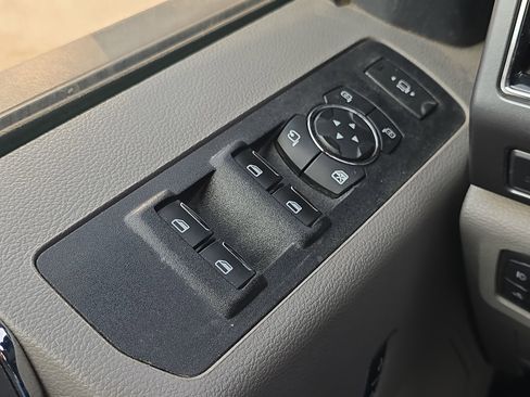 Used 2022 Ford F350 XLT w/ XLT Premium Package image 13