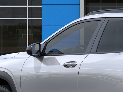 New 2026 Chevrolet Trax RS w/ Sunroof Package FWD image 12