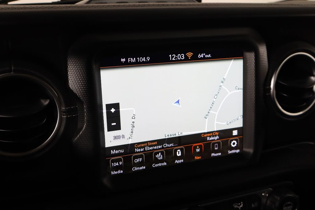 Used 2023 Jeep Wrangler Unlimited Sahara w/ Cold Weather Group AWD/4WD image 33