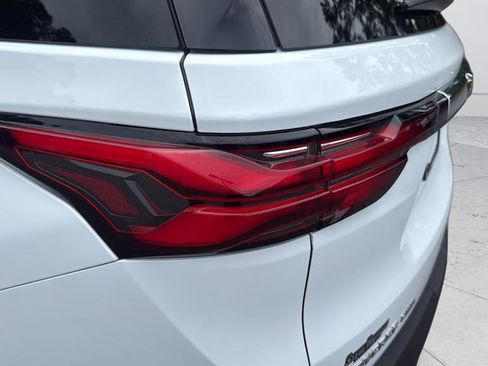 Certified 2023 Chevrolet Traverse LS w/ Safety Package AWD/4WD image 28