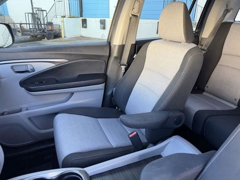 Used 2017 Honda Ridgeline RTS image 13