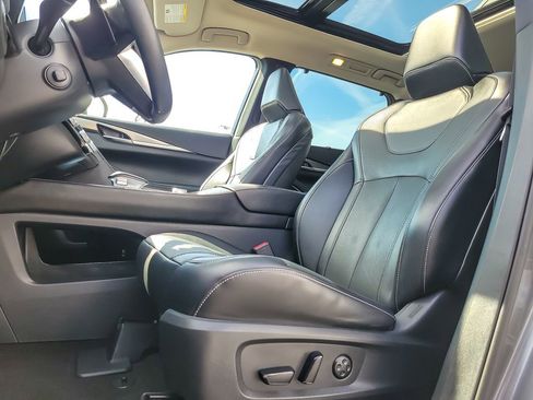 Used 2023 INFINITI QX60 Luxe w/ Performance Audio Package AWD/4WD image 7