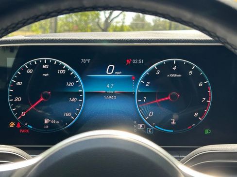 Used 2022 Mercedes-Benz GLE 350 4MATIC w/ Premium Package image 23