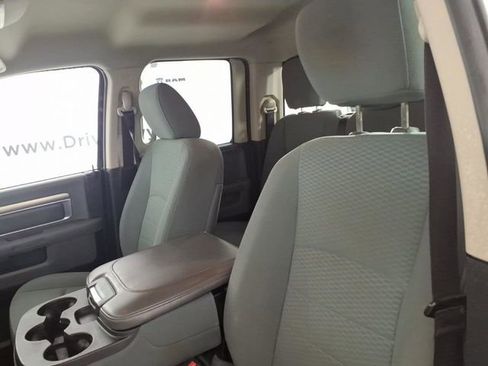 Used 2013 RAM 1500 Classic SLT w/ Premium Display Pkg AWD/4WD image 12
