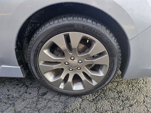 Used 2012 Subaru Impreza 2.0i Sport Premium image 9