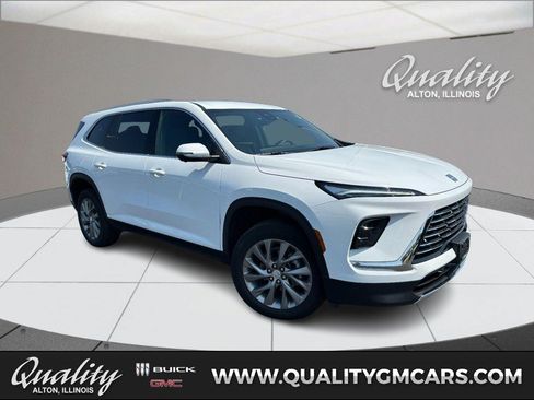 Used 2026 Buick Enclave Preferred AWD/4WD image 1