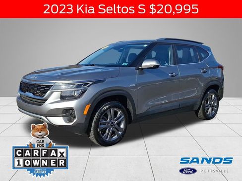 Used 2023 Kia Seltos S image 1