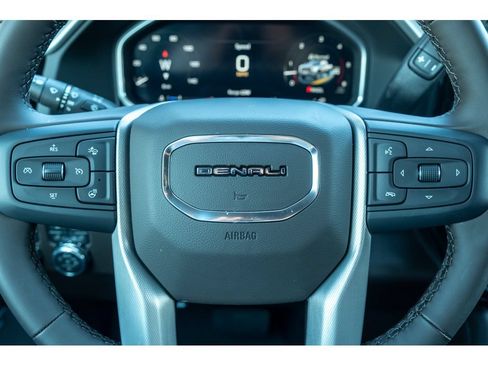 New 2026 GMC Sierra 2500 Denali w/ Denali Reserve Package AWD/4WD image 18