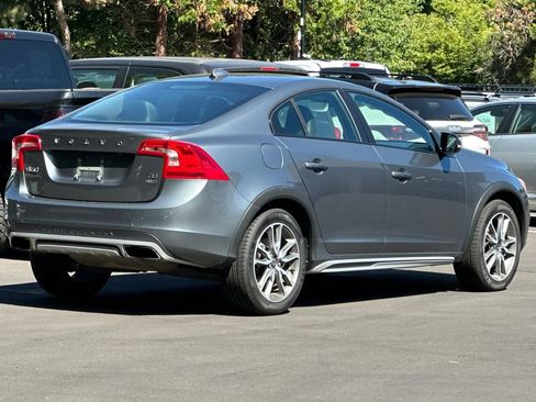 Used 2016 Volvo S60 T5 Cross Country Platinum AWD/4WD image 4