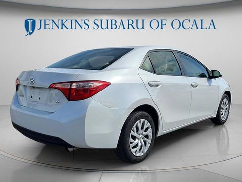 Used 2018 Toyota Corolla LE FWD image 3