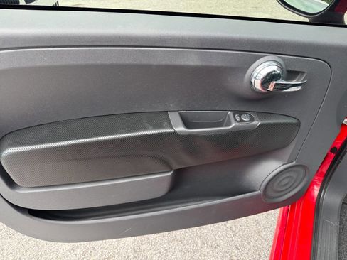 Used 2015 FIAT 500 Sport w/ Comfort/Convenience Group image 12