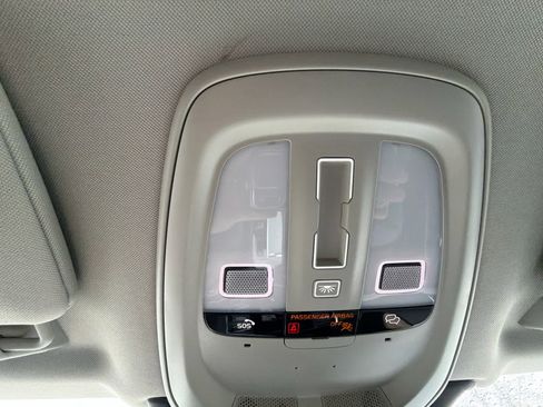 Certified 2024 Volvo XC90 B5 Core w/ Climate Package image 33