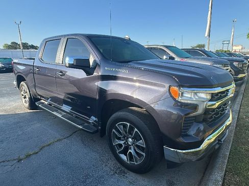 Used 2024 Chevrolet Silverado 1500 LT AWD/4WD image 10