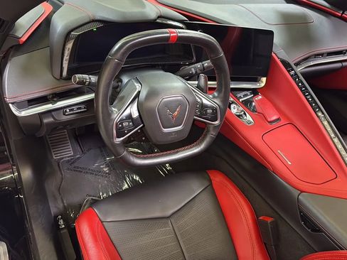 Used 2020 Chevrolet Corvette Stingray Preferred Cpe w/ 2LT Preferred Equipment Group RWD image 17