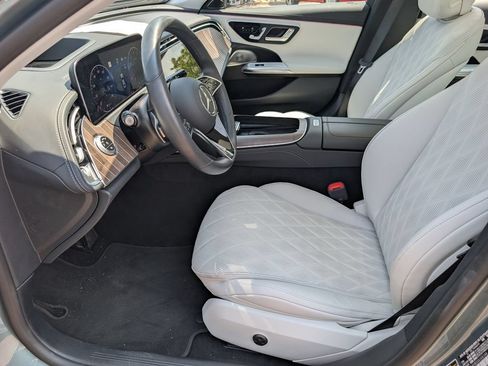 Certified 2025 Mercedes-Benz E 350 4MATIC Sedan image 11