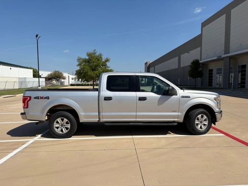 Used 2015 Ford F150 XLT w/ Trailer Tow Package image 4