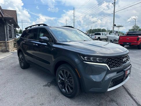 Used 2022 Kia Sorento SX Prestige w/ Rust Color Package AWD/4WD image 12