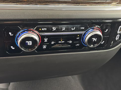 Certified 2025 GMC Sierra 1500 Elevation AWD/4WD image 24