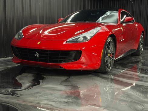 Used 2018 Ferrari GTC4Lusso T RWD image 6