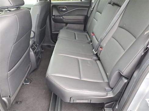 Used 2023 Honda Ridgeline RTL-E image 11