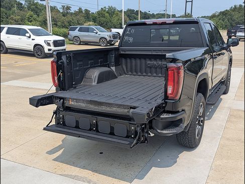 New 2026 GMC Sierra 1500 AT4 w/ AT4 Premium Package AWD/4WD image 13