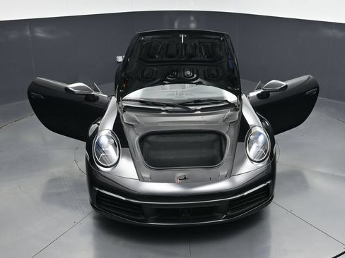 Certified 2020 Porsche 911 Carrera 4 AWD/4WD image 31