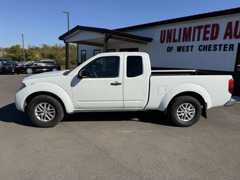 Used 2019 Nissan Frontier SV image 14