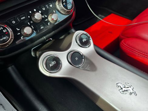 Used 2012 Ferrari California image 22