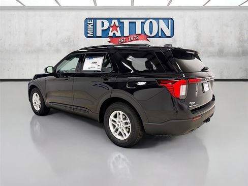 New 2026 Ford Explorer Active RWD image 5